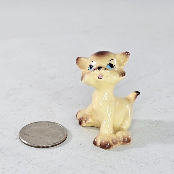 Freeman McFarlin Sitting Kitten Cat Miniature Figurine Yellow - Picture 8 of 9